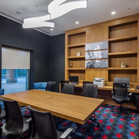 Hampton By Hilton Izmir Aliaga Hotel Ngoại thất bức ảnh