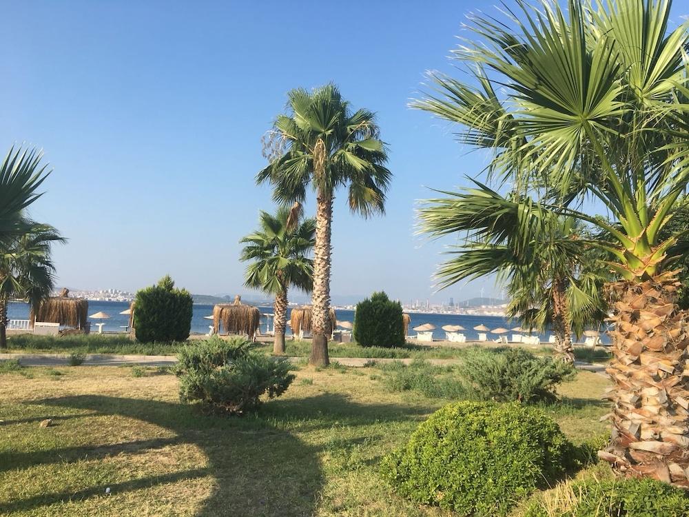 Hampton By Hilton Izmir Aliaga Hotel Ngoại thất bức ảnh