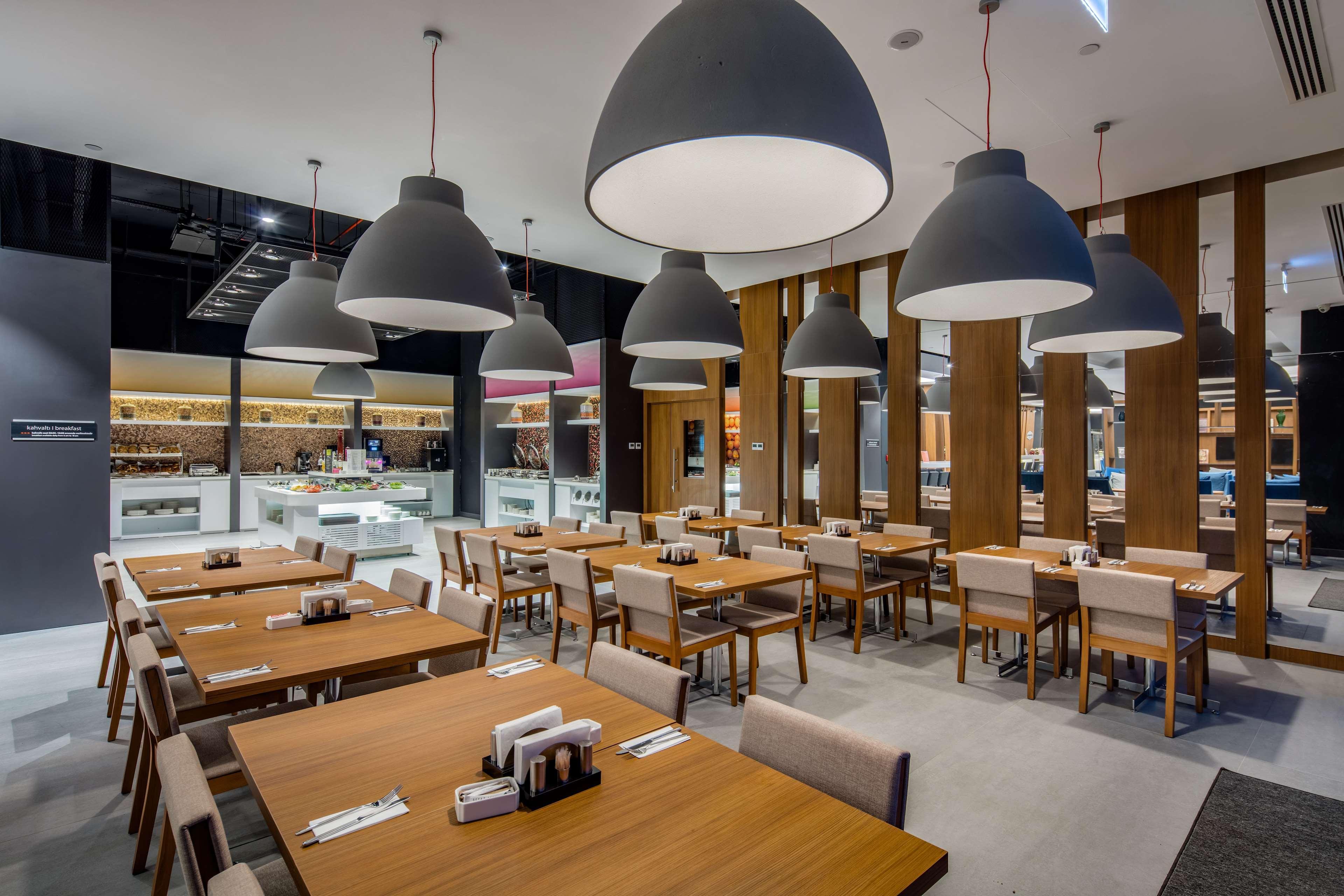 Hampton By Hilton Izmir Aliaga Hotel Ngoại thất bức ảnh