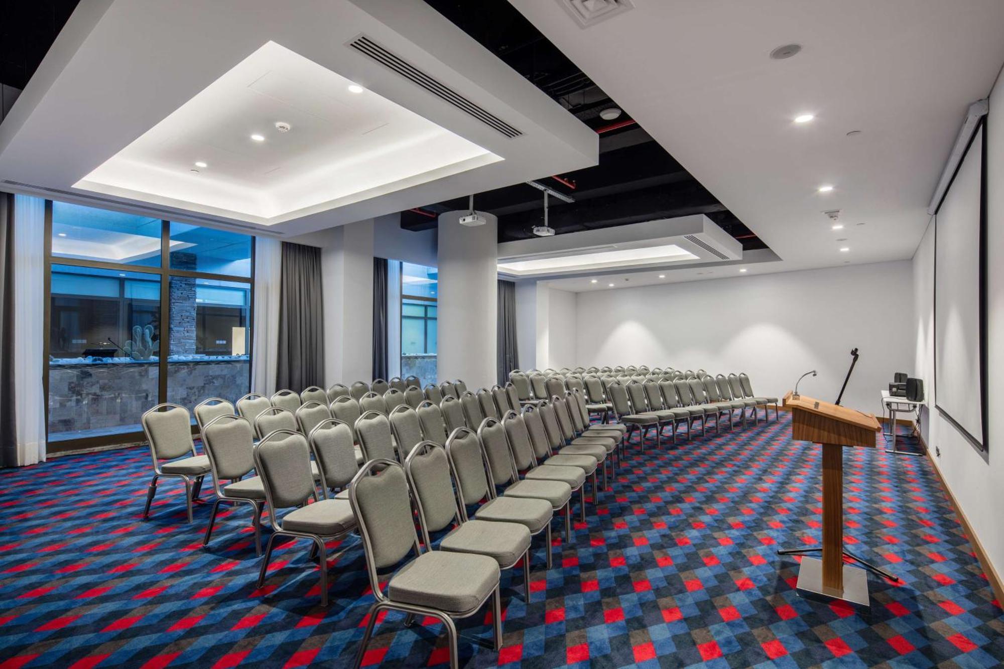 Hampton By Hilton Izmir Aliaga Hotel Ngoại thất bức ảnh