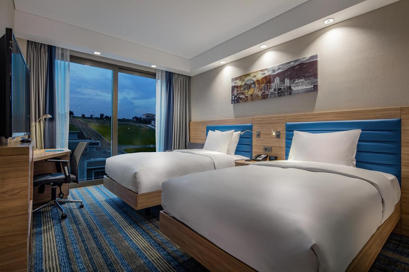 Hampton By Hilton Izmir Aliaga Hotel Ngoại thất bức ảnh