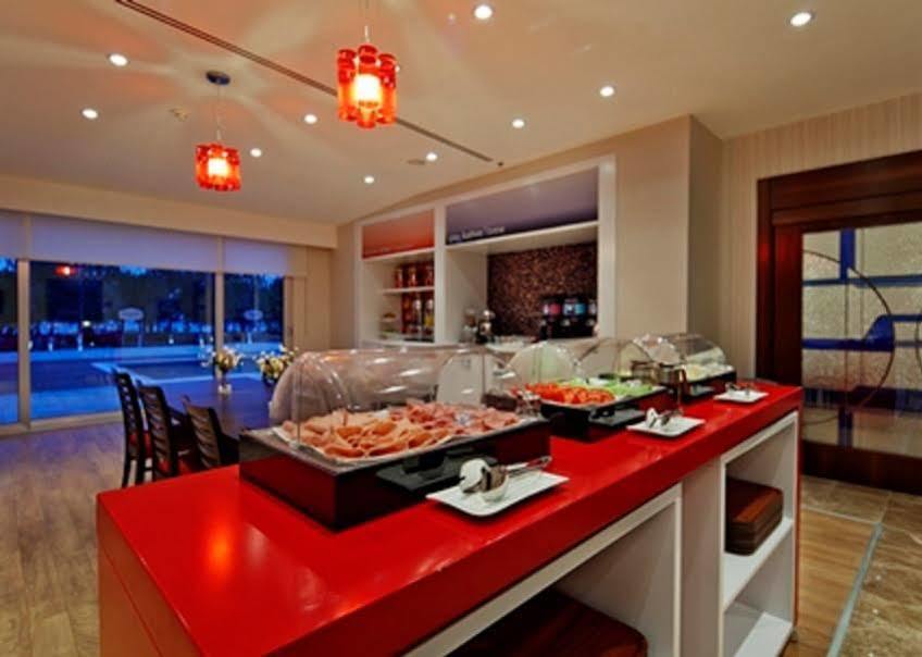 Hampton By Hilton Izmir Aliaga Hotel Ngoại thất bức ảnh