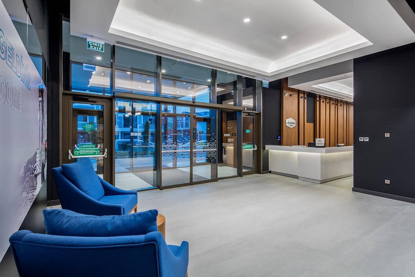 Hampton By Hilton Izmir Aliaga Hotel Ngoại thất bức ảnh