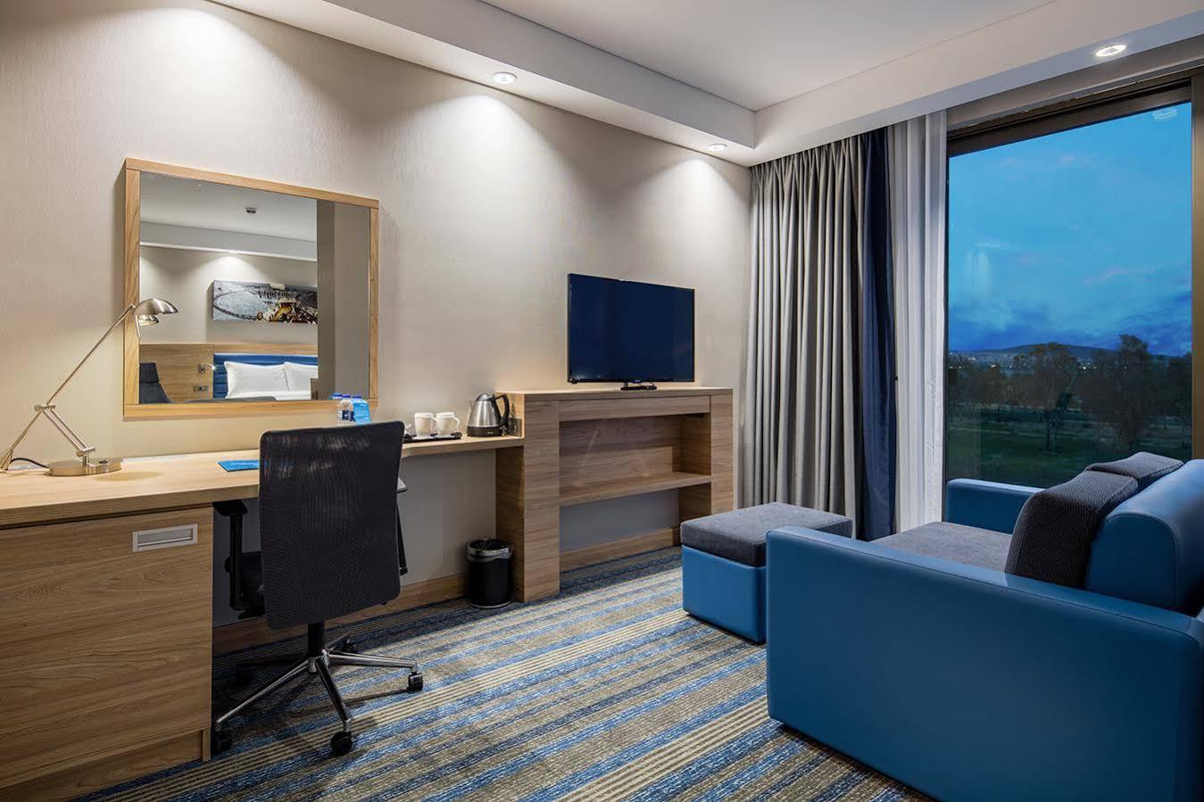 Hampton By Hilton Izmir Aliaga Hotel Ngoại thất bức ảnh